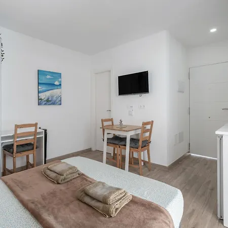 Atico, Sol Y Terraza Privada Апартаменты Гуаса