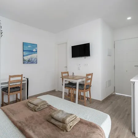 Apartman Atico, Sol Y Terraza Privada